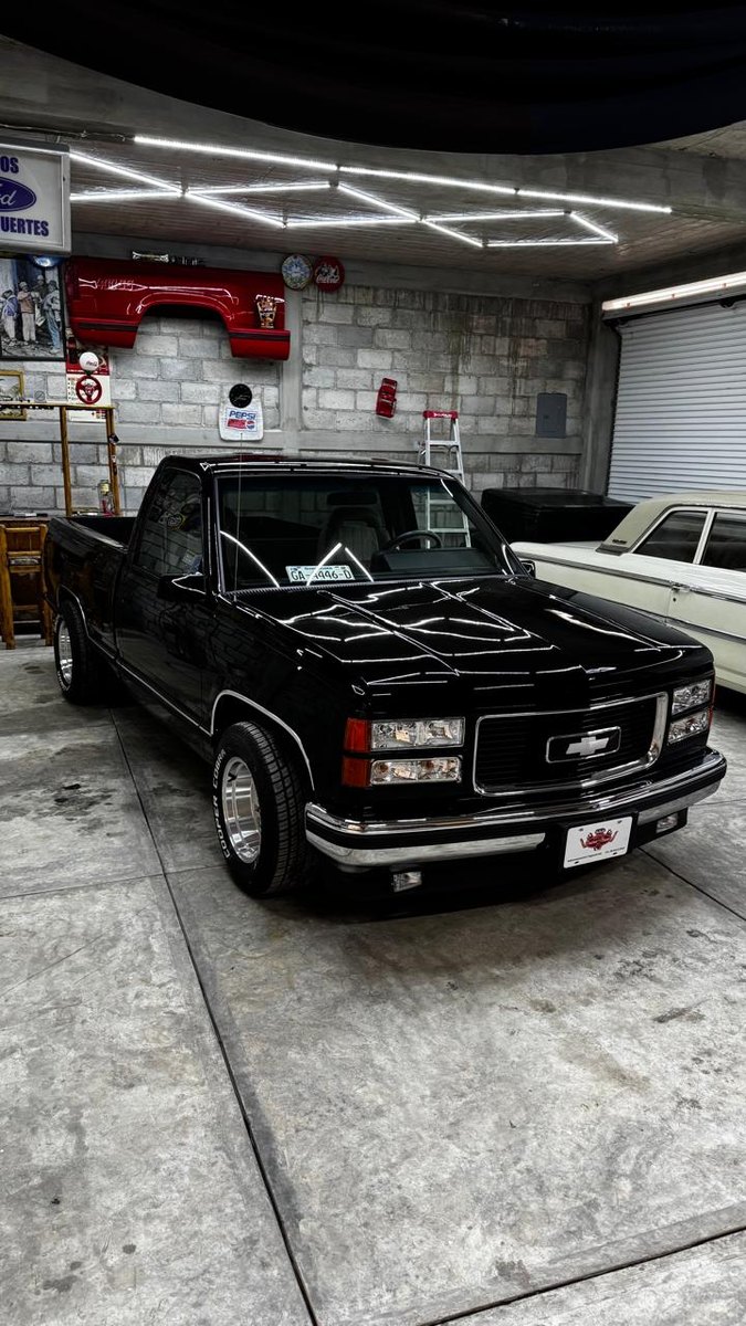 Chevrolet negra restaurada